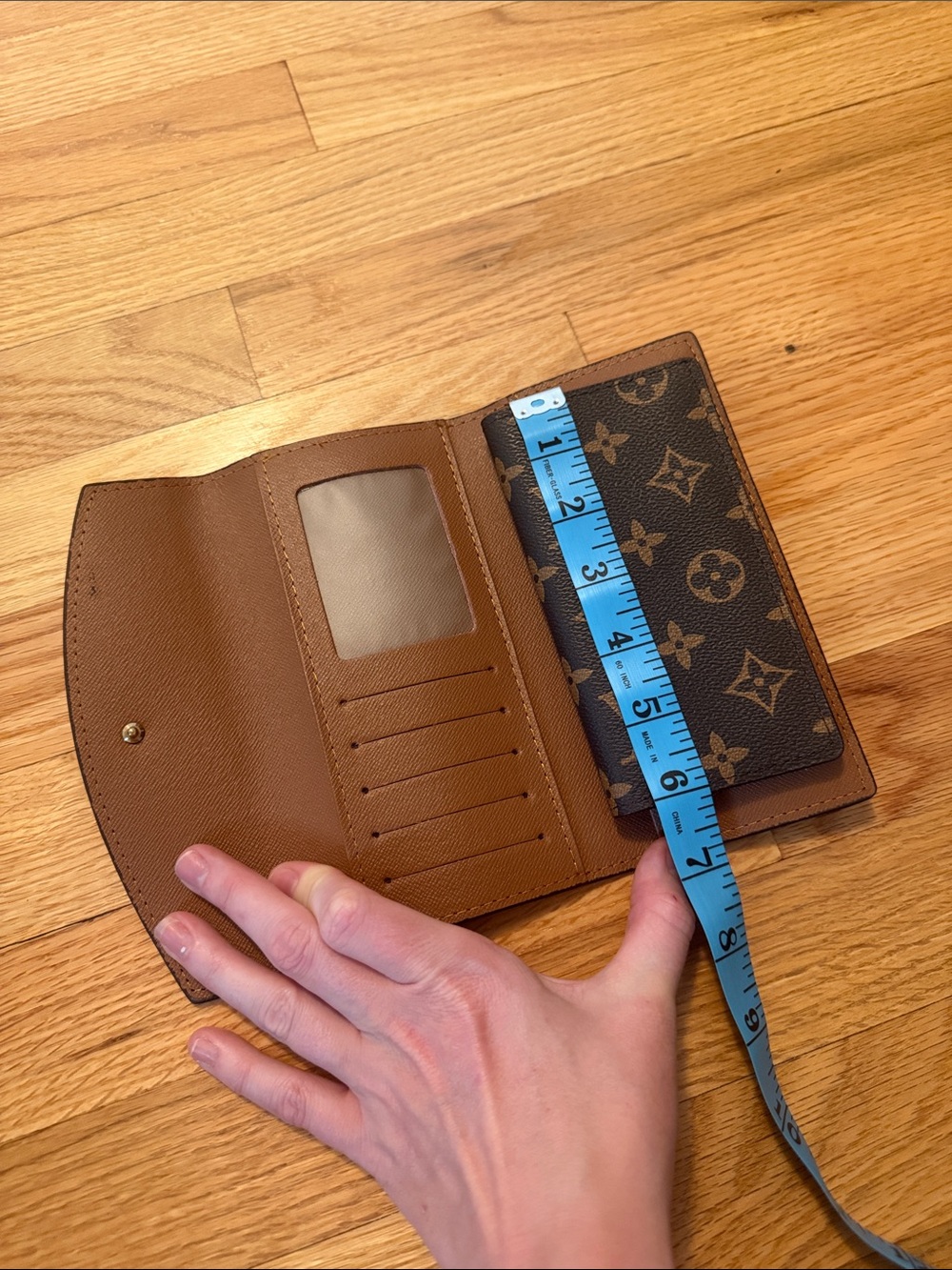 Wallet - Picture 3 of 5